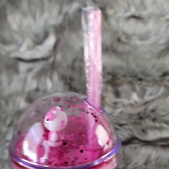 Brand New, Hello Kitty Pink Tumbler with Straw - Picture 5 of 6